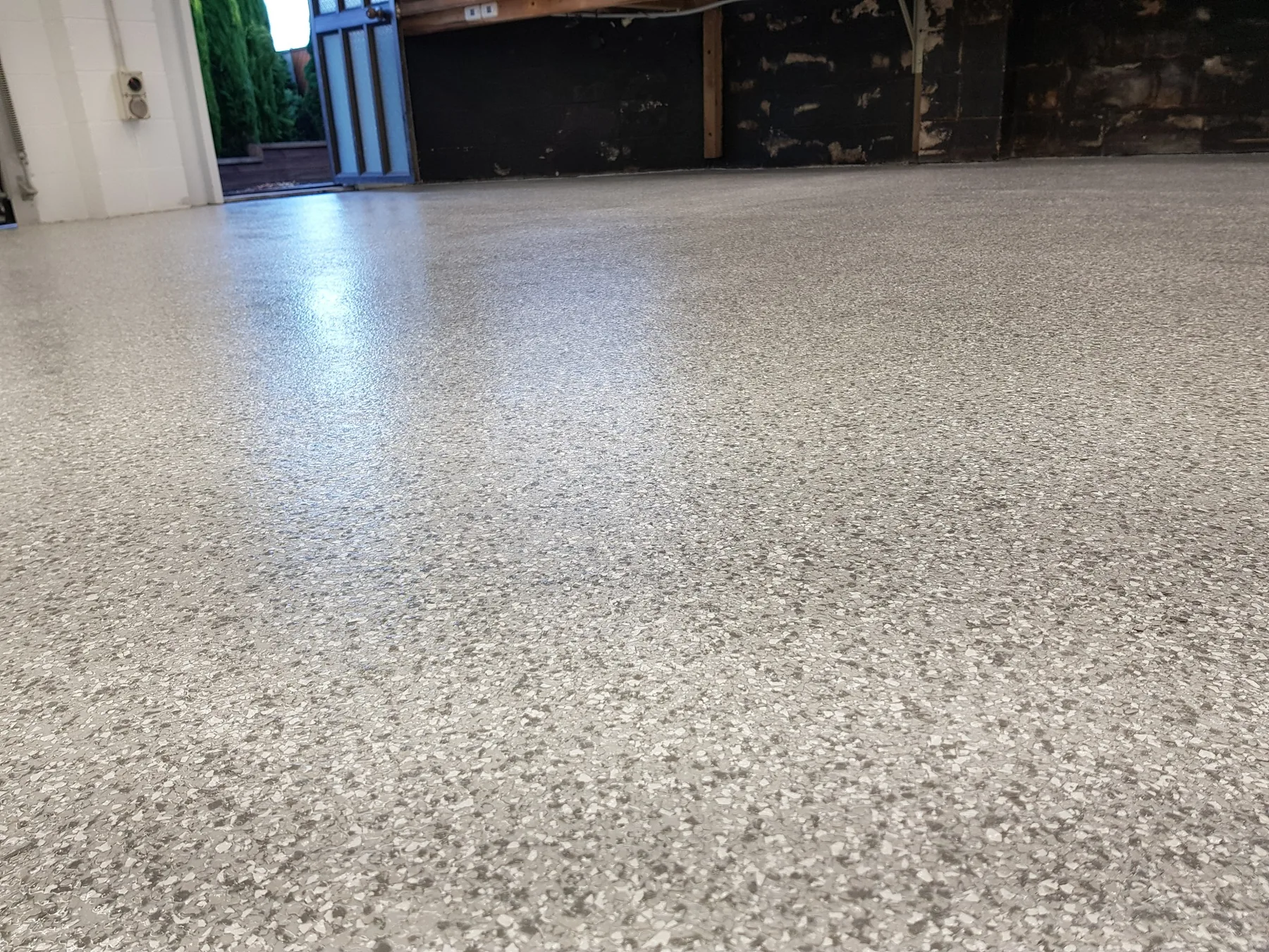 Sparta-Flake decorative polyaspartic garage floor